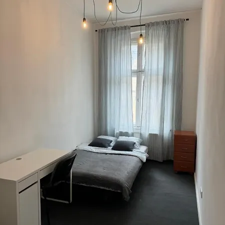 Hostel Poznest Old Town-centrum - Self Check-in - Samodzielne Zameldowanie *
